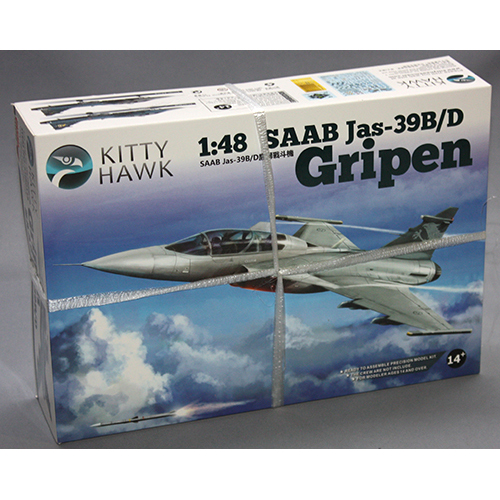  Kitty Hawk Model 1/48 JAS 39B/D グリペン