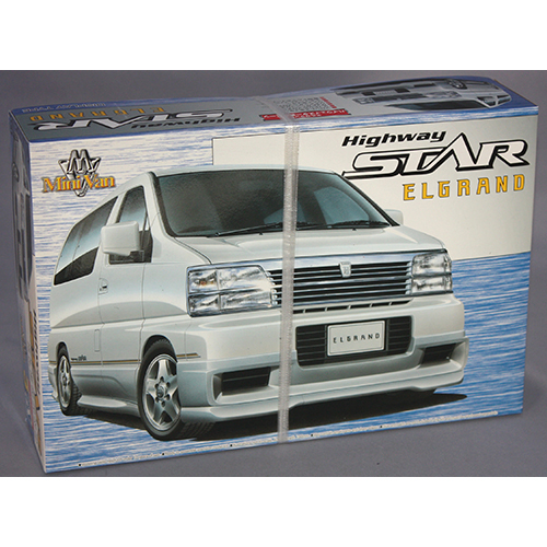 アオシマ 1/24 エルグランド ハイウェイスター (中期型)