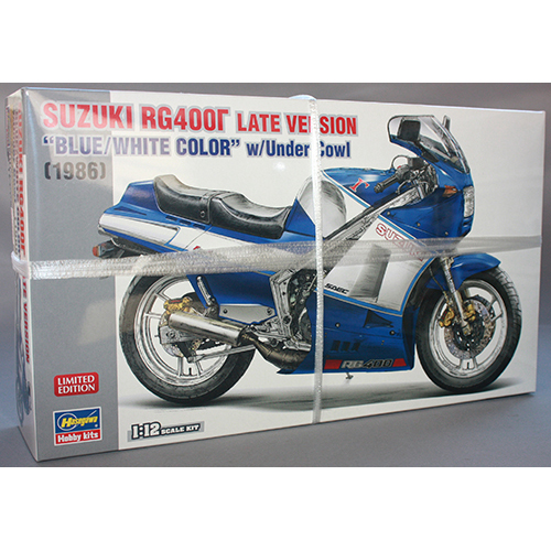 ハセガワ 1/12 スズキ RG400Γ 後期型 “ブルー/ホワイトカラー”  アンダーカウル
