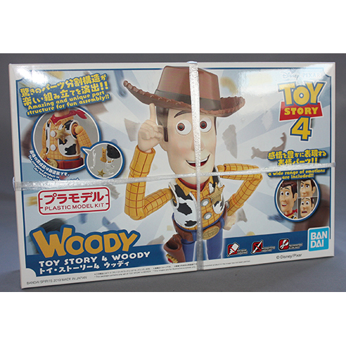 バンダイ トイ・ストーリー4 ウッディ