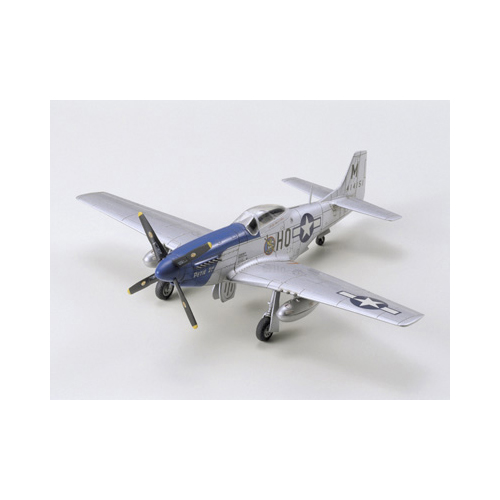 タミヤ 1/72 ノースアメリカン P-51D マスタング