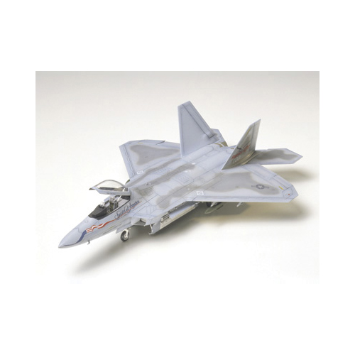 タミヤ 1/72 F-22 ラプター