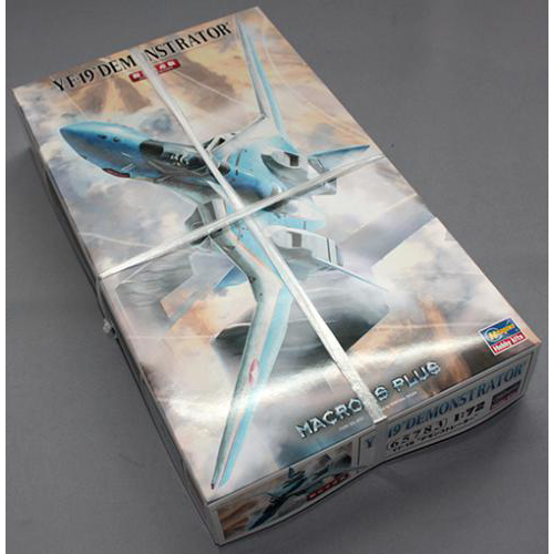 ハセガワ 1/72 YF-19 デモンストレーター
