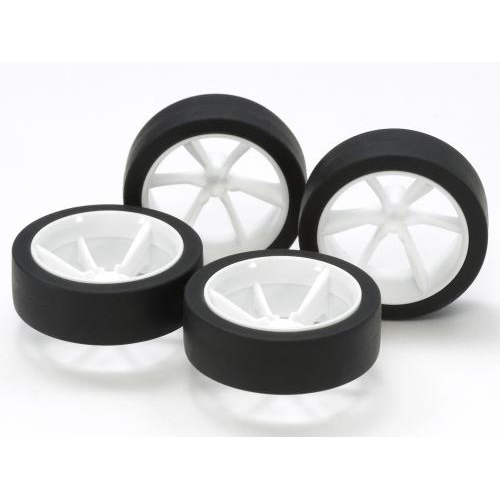 タミヤ 大径ローハイトタイヤ&6本スポークホイール