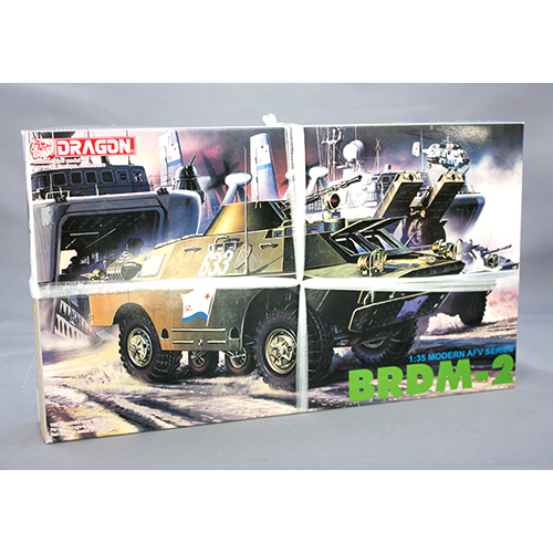 ドラゴン 1/35 ソビエト 装甲偵察車 BRDM-2 DR3513