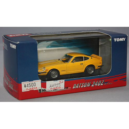 TOMY 1/43 DATSUN 240 Z