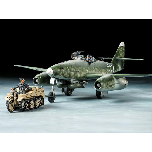 タミヤ 1/48 メッサーシュミットMe262 A-2a ケッテンクラート牽引セット