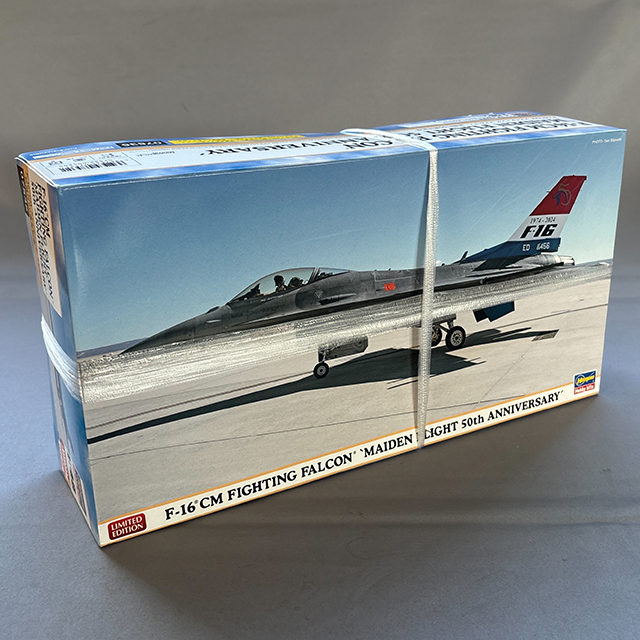 ハセガワ 1/48 F-16CM ファイティング ファルコン “初飛行50周年記念”