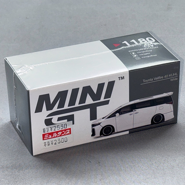 MINI GT MGT01180-R 1/64 Toyota ヴェルファイア 40 KUHL ホワイト (右ハンドル)