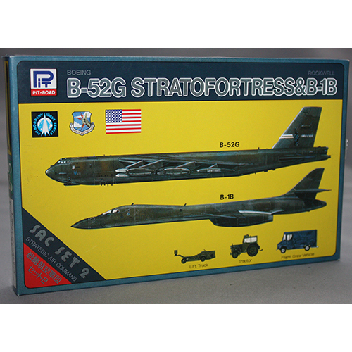 ピットロード 1/700 アメリカ海軍 B-52G ストラトフォートレス & B-1B