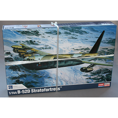 アカデミー 1/144 B-52D ストラトフォートレス
